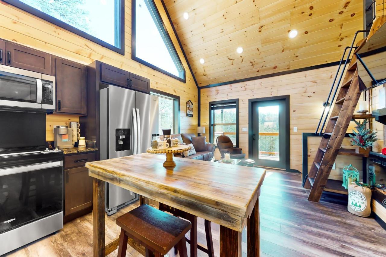 Fiesta Hills Hideaway Villa Sevierville Eksteriør billede
