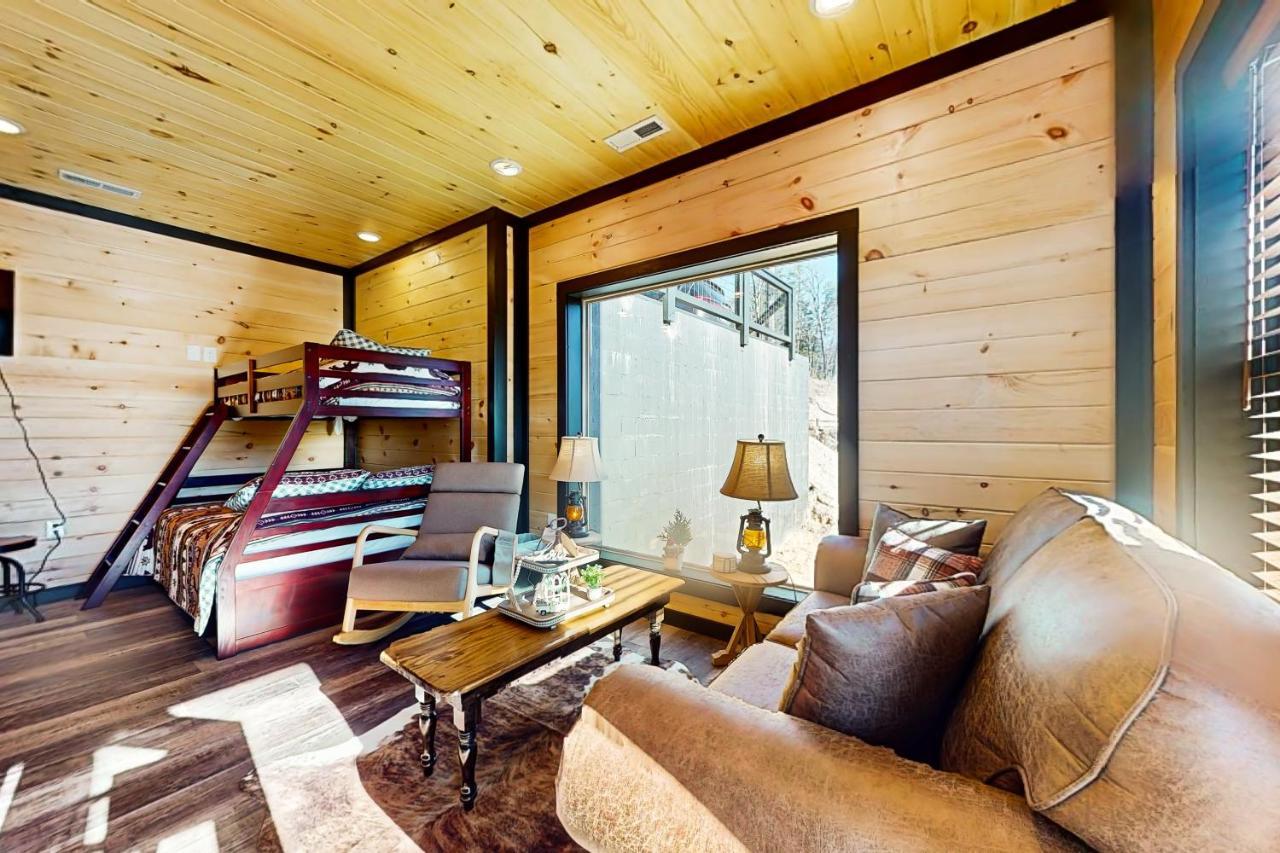Fiesta Hills Hideaway Villa Sevierville Eksteriør billede